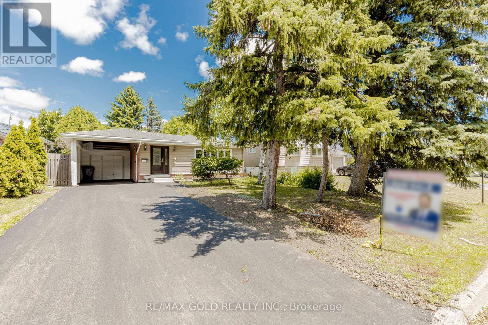 Brampton (avondale), ON L6T2L5,31 BRAEMAR DRIVE