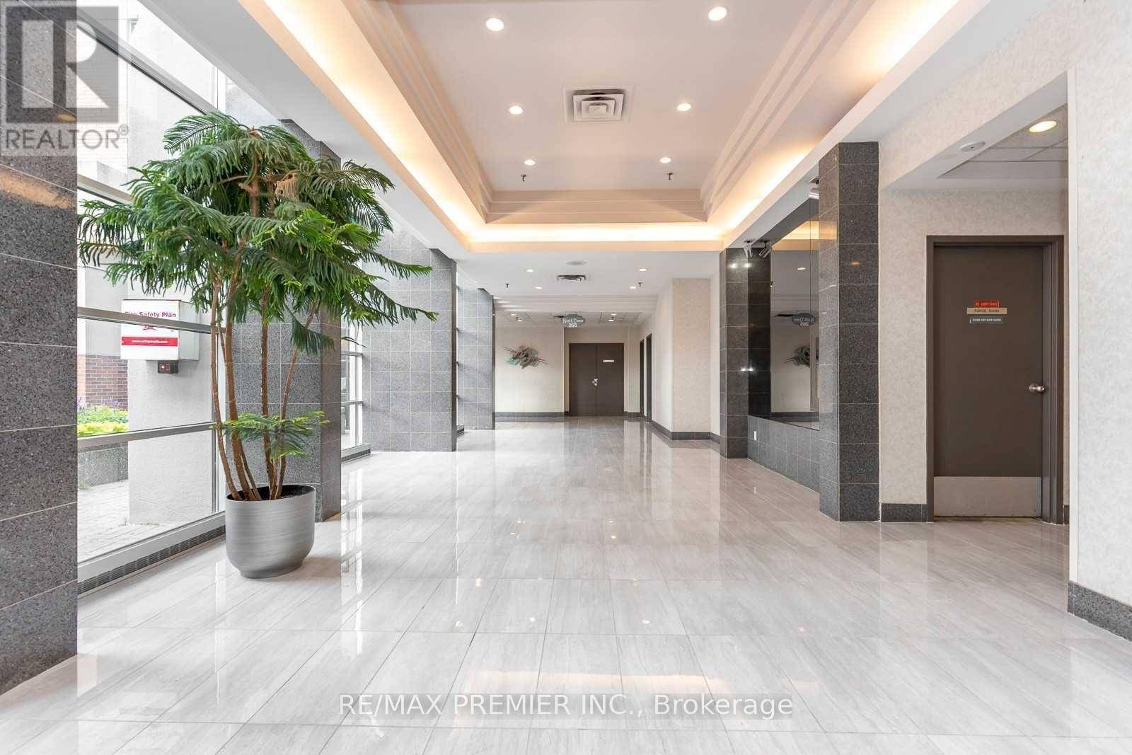 Mississauga (city Centre), ON L5B3Y6,285 Enfield PL #1809