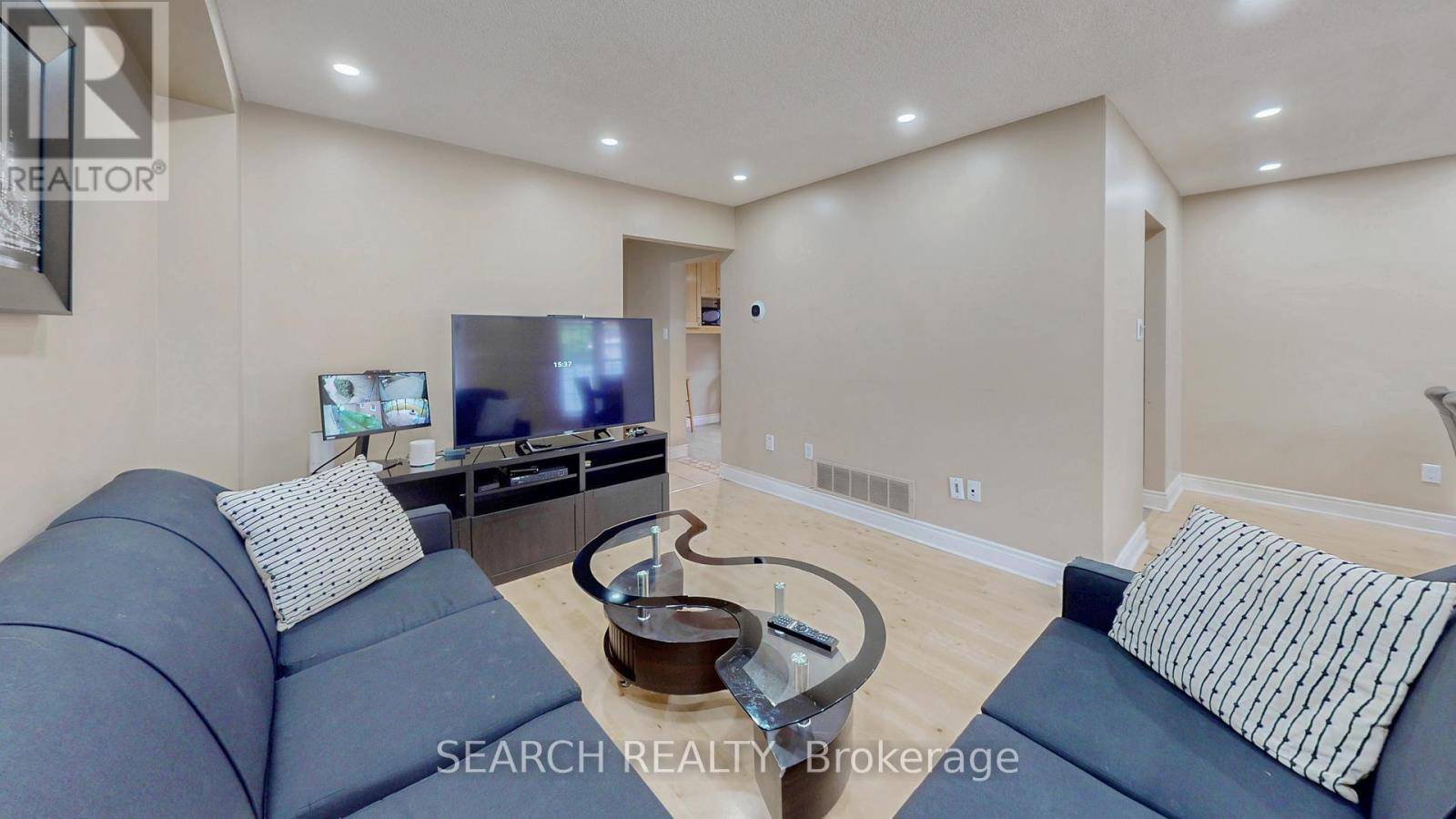 Brampton (madoc), ON L6V3Y2,163 SIMMONS BOULEVARD