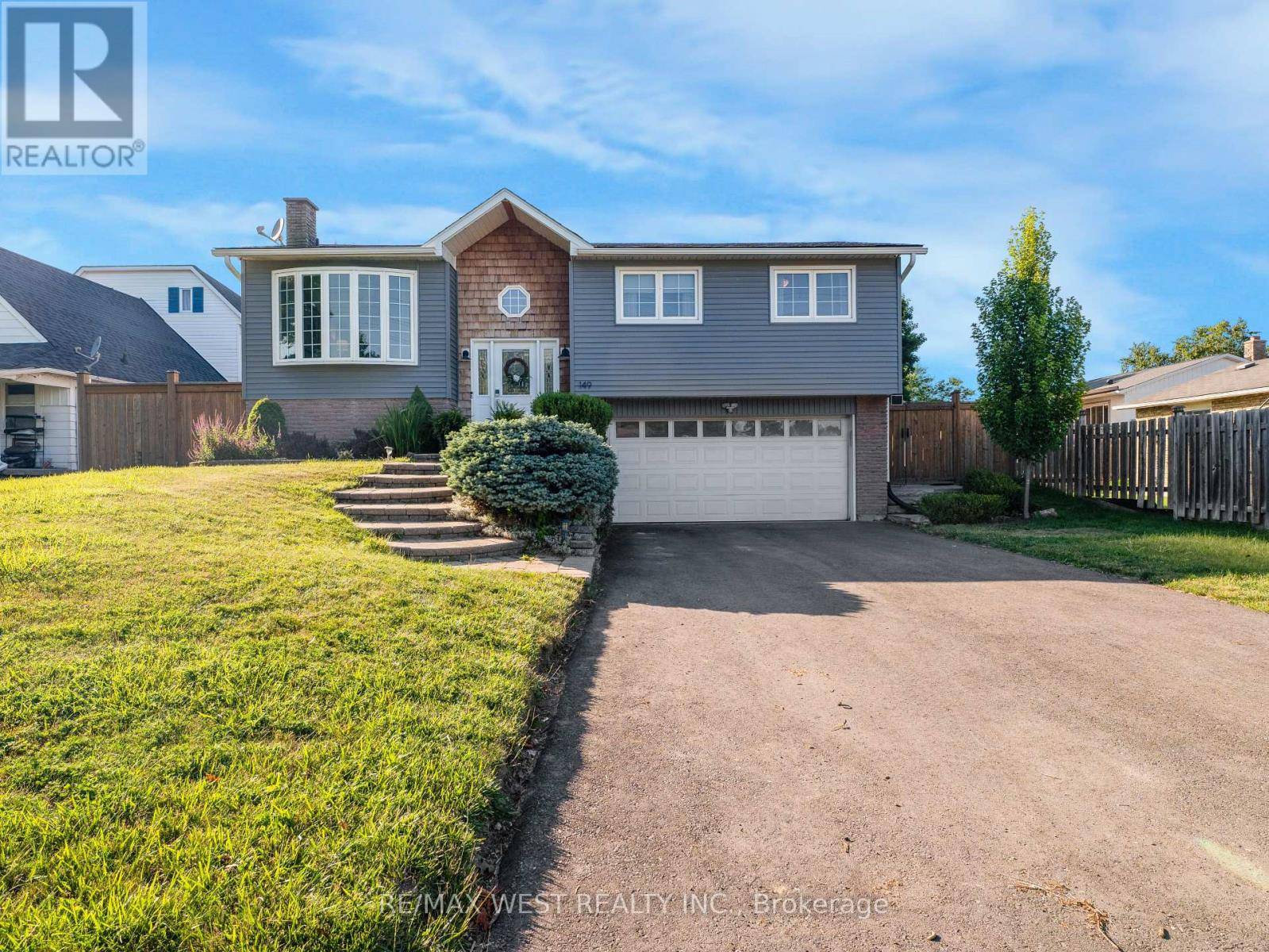 Caledon (bolton West), ON L7E4W5,149 ELLWOOD DRIVE W