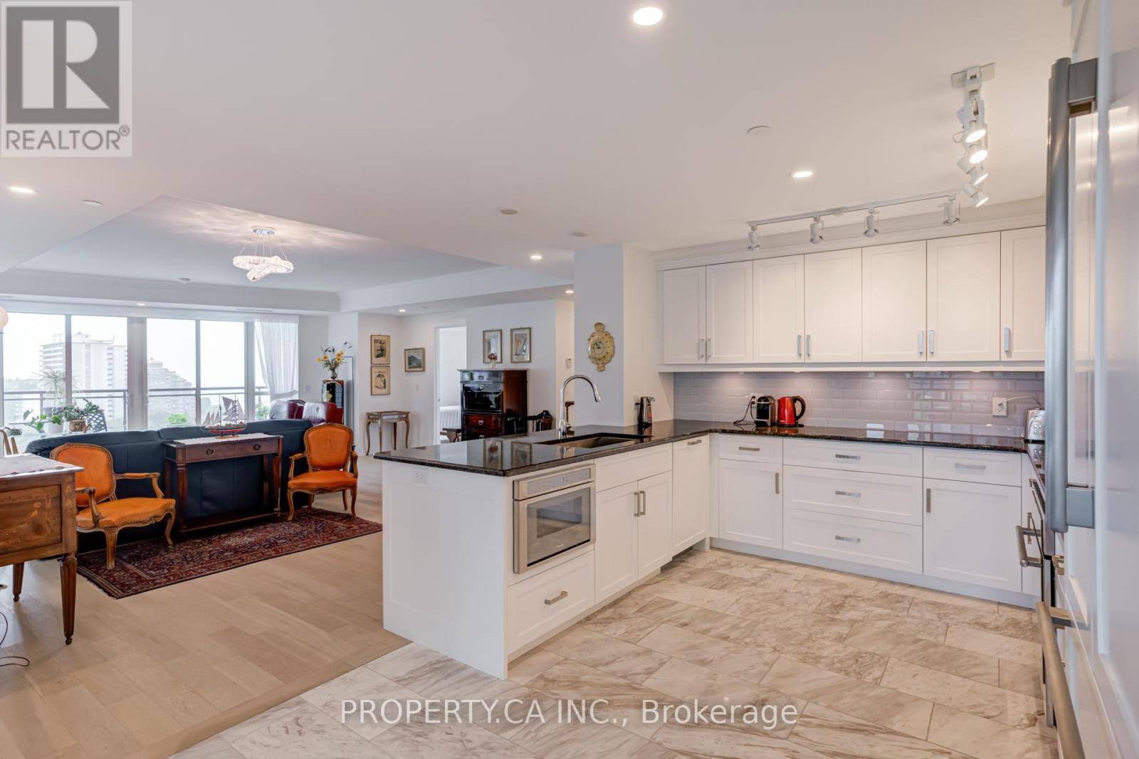 Burlington (brant), ON L7R0G2,2060 Lakeshore RD #902