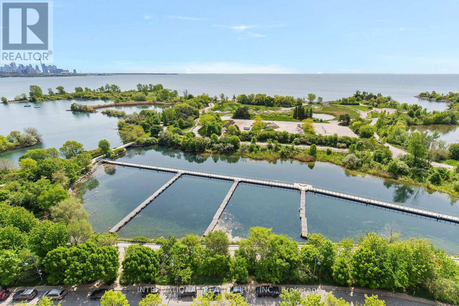 Toronto (mimico), ON M8V0C7,20 Shore Breeze DR #1409