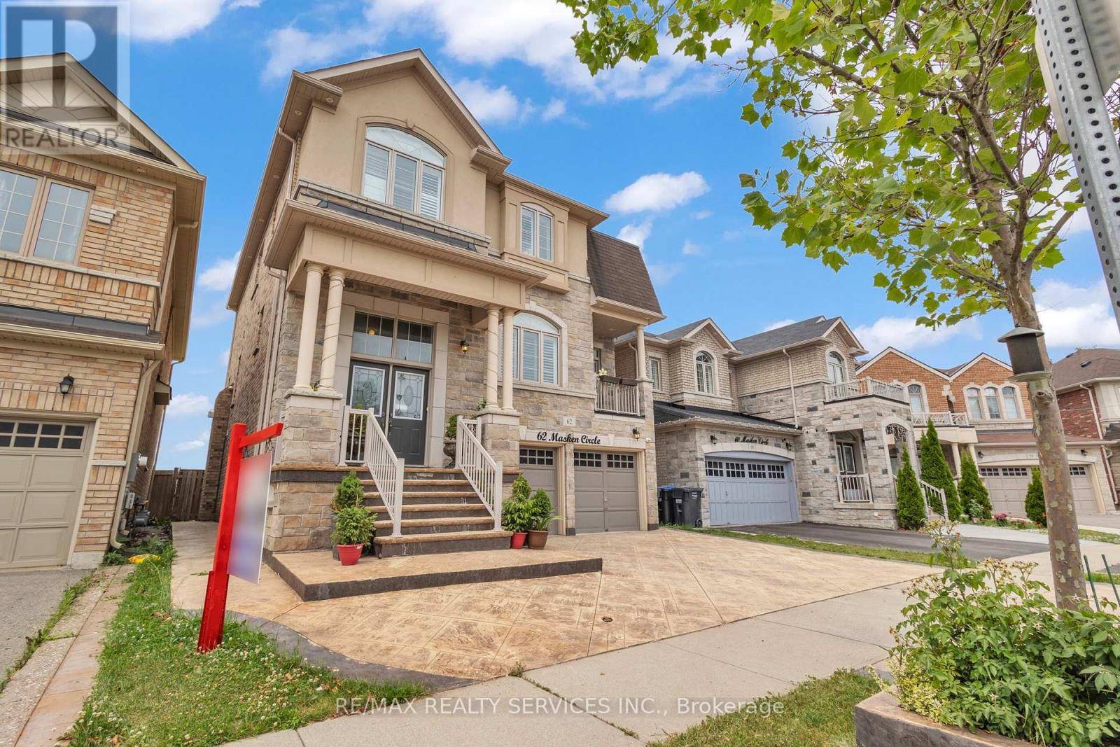 Brampton (northwest Brampton), ON L7A0G4,62 MASKEN CIRCLE