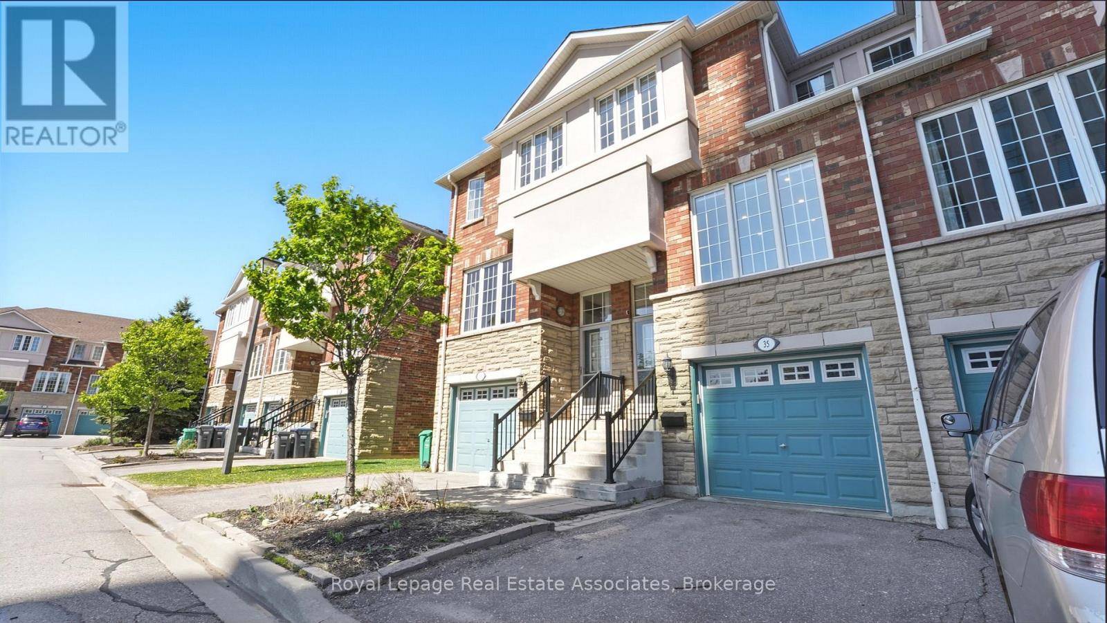 Mississauga (rathwood), ON L4W5R5,1355 Rathburn RD East #35