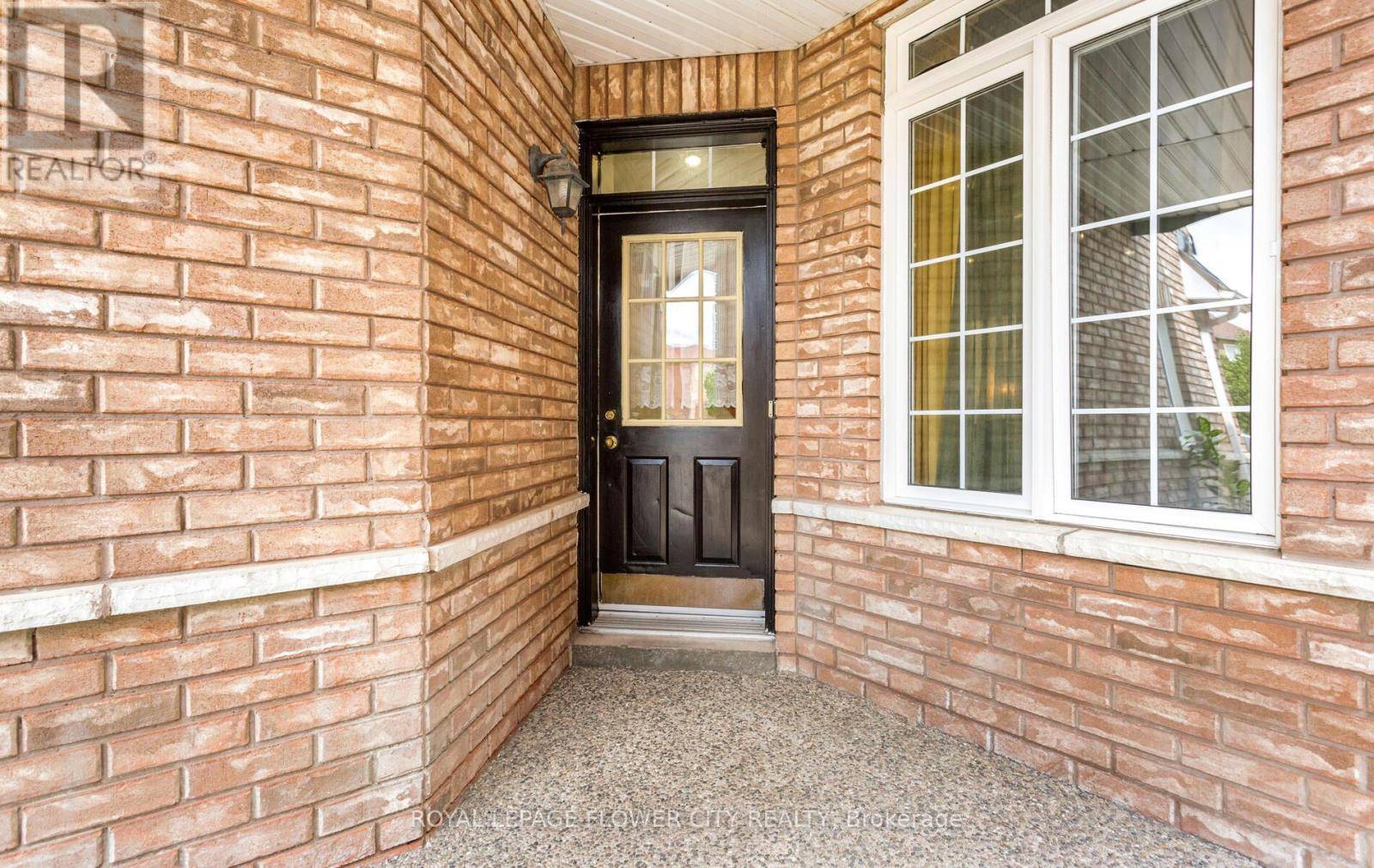 Mississauga (east Credit), ON L5V2T8,5908 STONEBRIAR CRESCENT