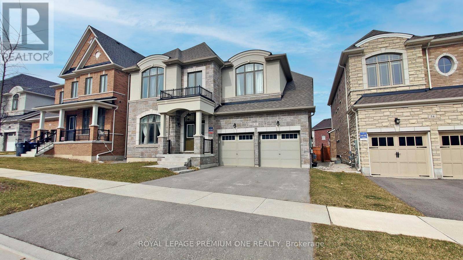 Caledon (caledon East), ON L7C4G3,52 DAISY MEADOW CRESCENT