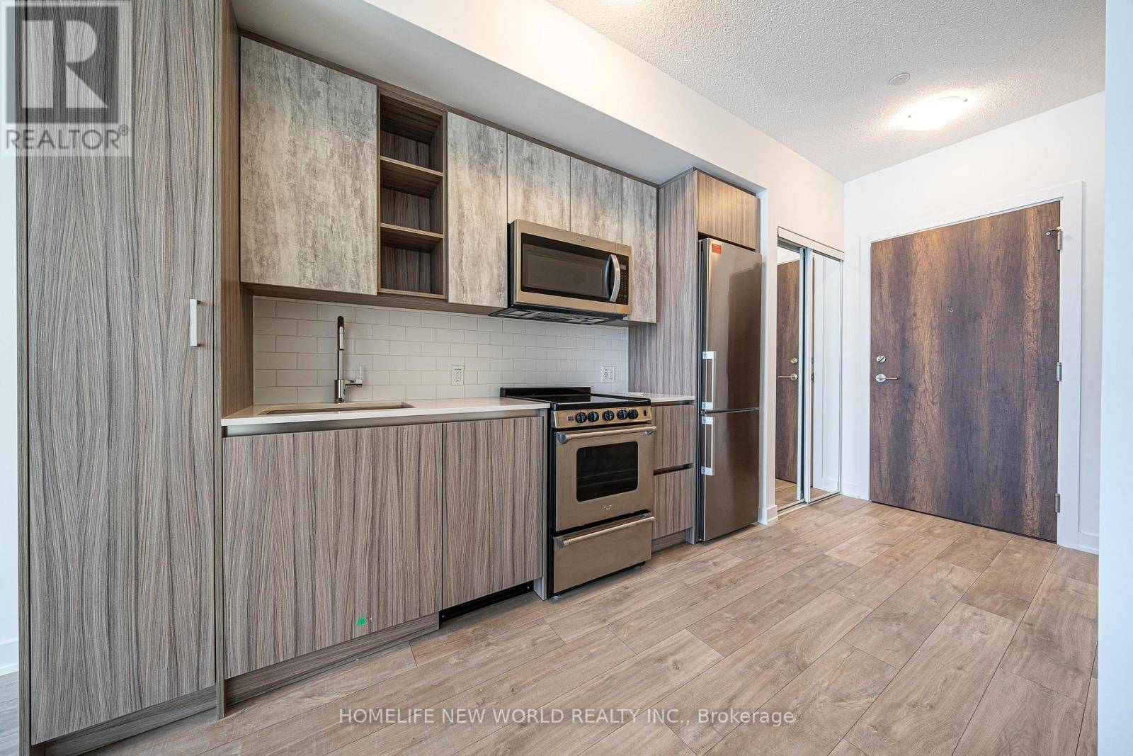 Toronto (mimico), ON M8Y0C7,251 Manitoba ST #828