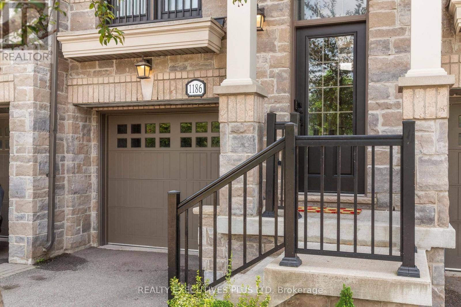 Mississauga (lakeview), ON L5G0B5,1186 BEACHCOMBER ROAD