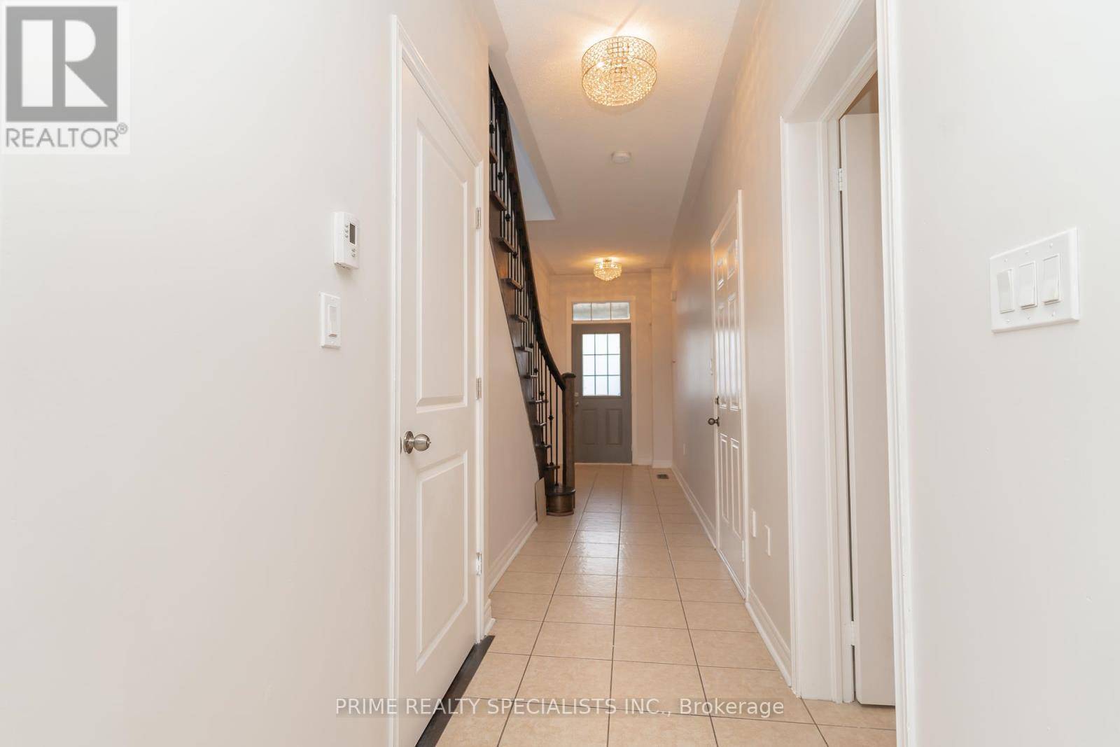 Brampton (bram East), ON L6P4G1,86 BERNADINO STREET
