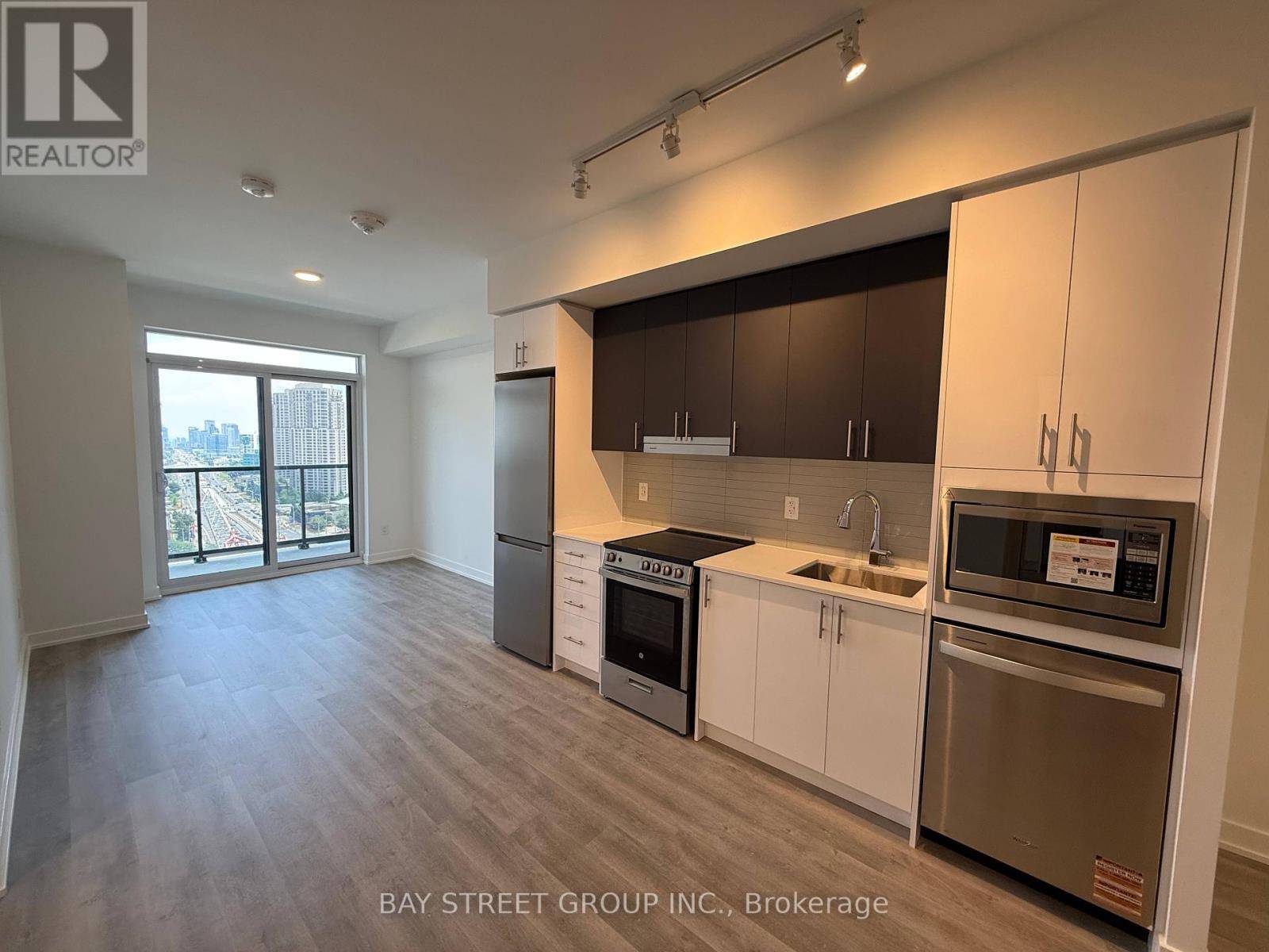 Mississauga (hurontario), ON L4Z3X7,5105 Hurontario ST #1703