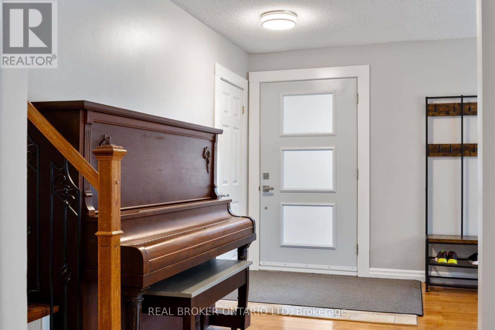 Brampton (brampton East), ON L6W1E7,50 WATSON CRESCENT