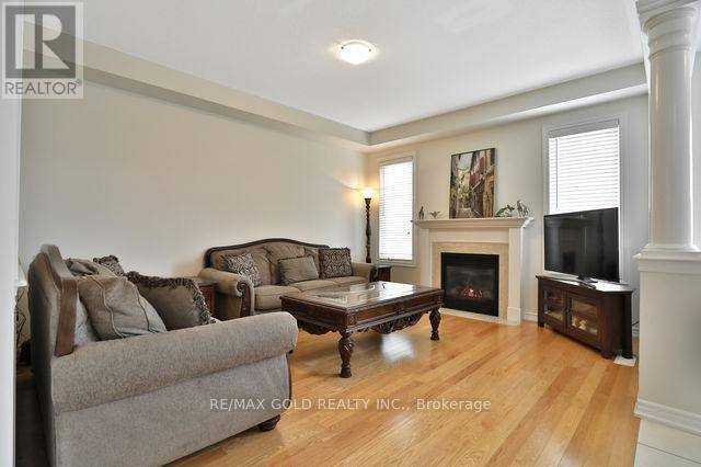 Oakville (wm Westmount), ON L6M0R4,2457 QUETICO CRESCENT