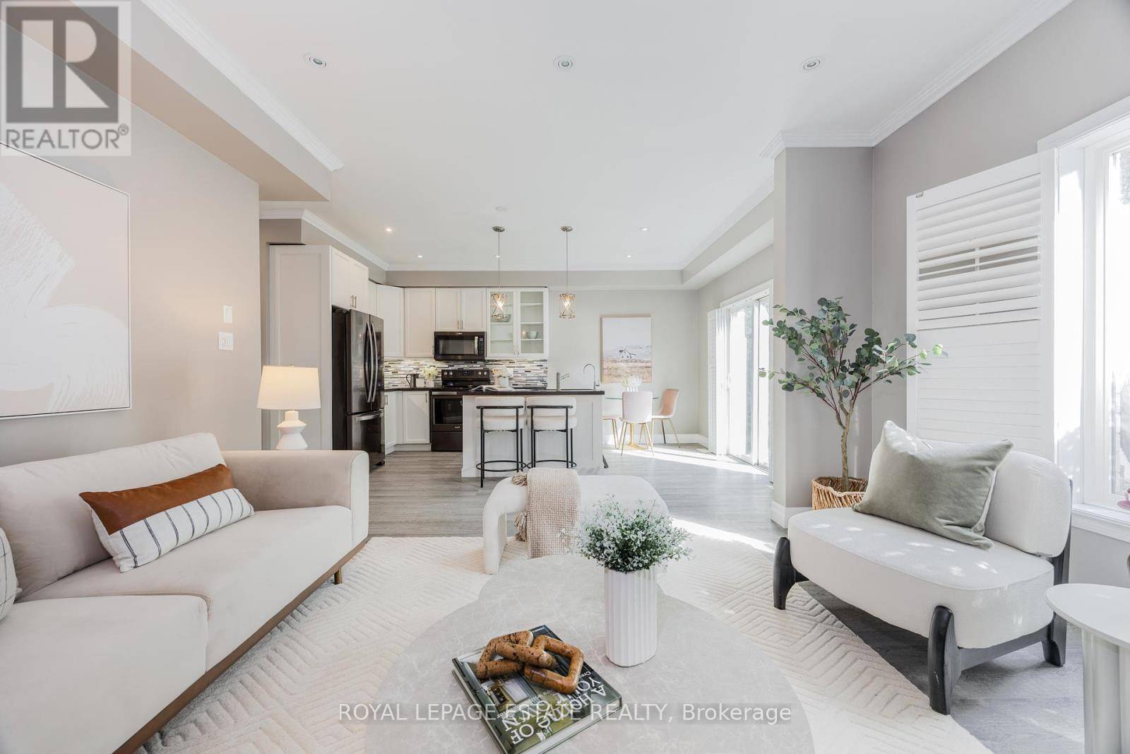 Oakville (wm Westmount), ON L6M5B8,2124 BROOKHAVEN CRESCENT