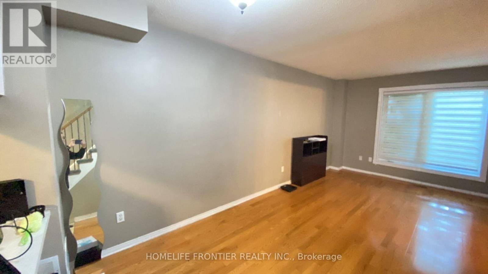 Mississauga (central Erin Mills), ON L5M5X1,5685 Dalebrook CRES #2B