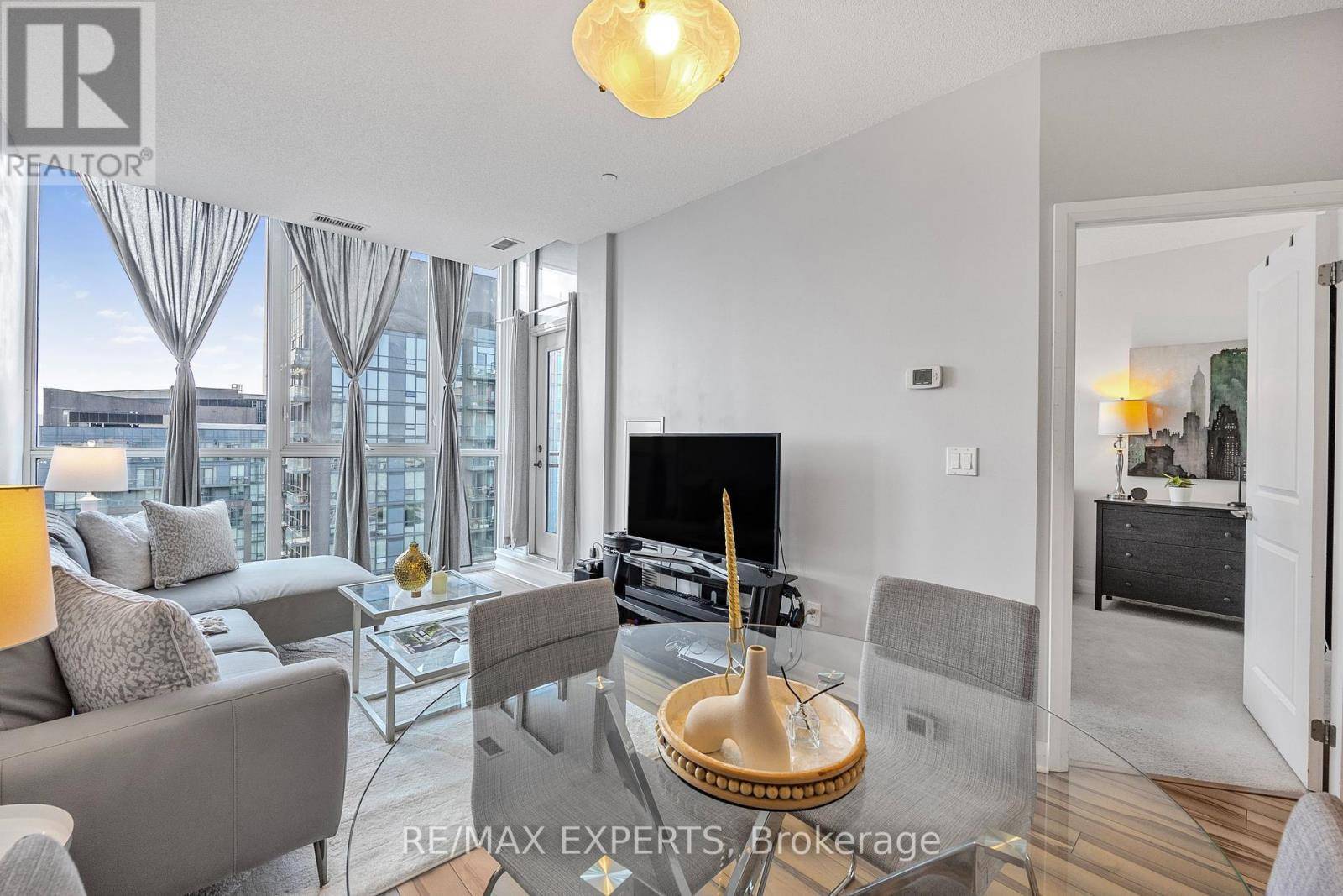 Mississauga (hurontario), ON L5R0E5,75 Eglinton AVE West #2408