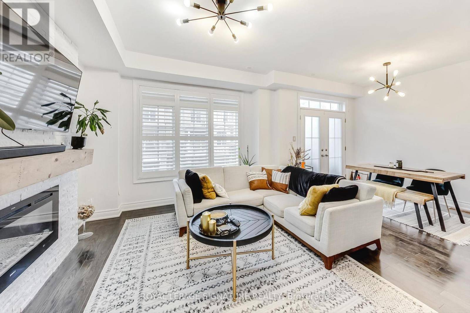 Oakville (wt West Oak Trails), ON L6M0S4,2435 Greenwich DR #65