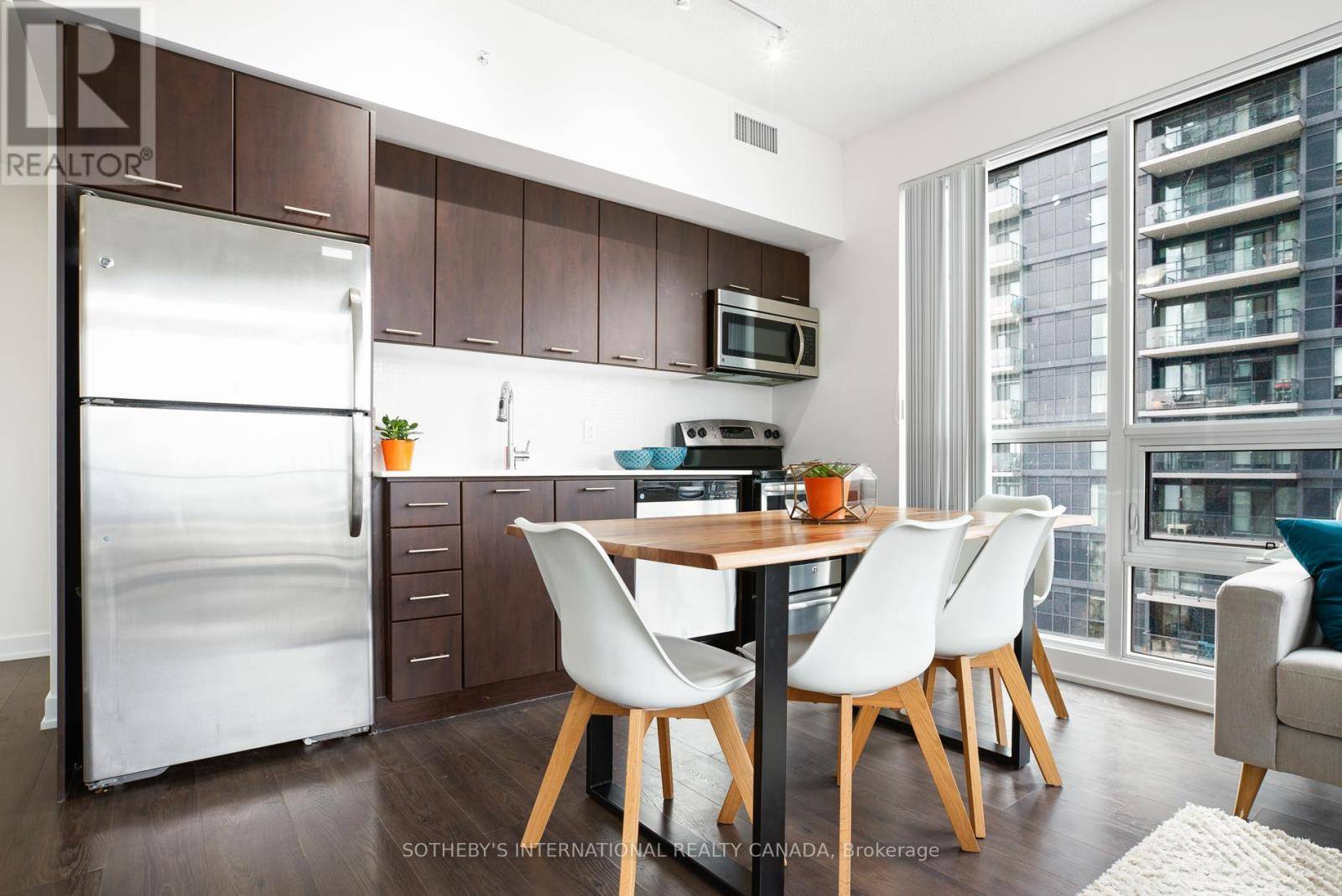 Toronto (mimico), ON M8V0C2,2212 Lake Shore BLVD West #2508