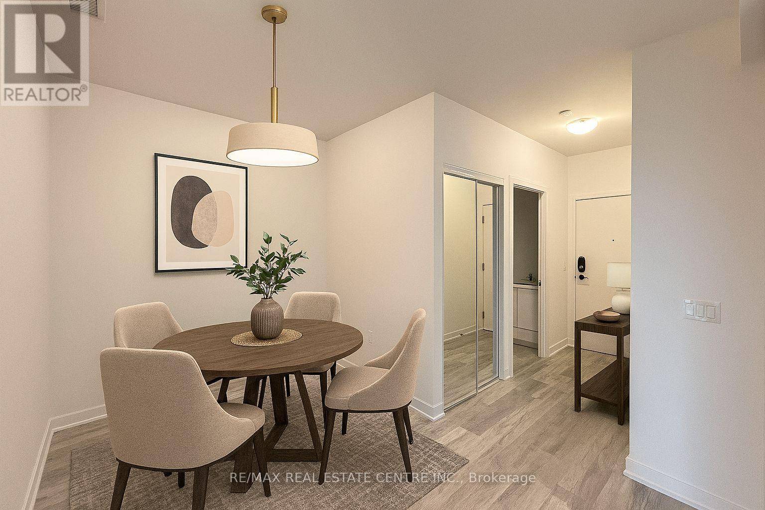 Mississauga (central Erin Mills), ON L5M0Z7,4655 Metcalfe AVE North #2209B