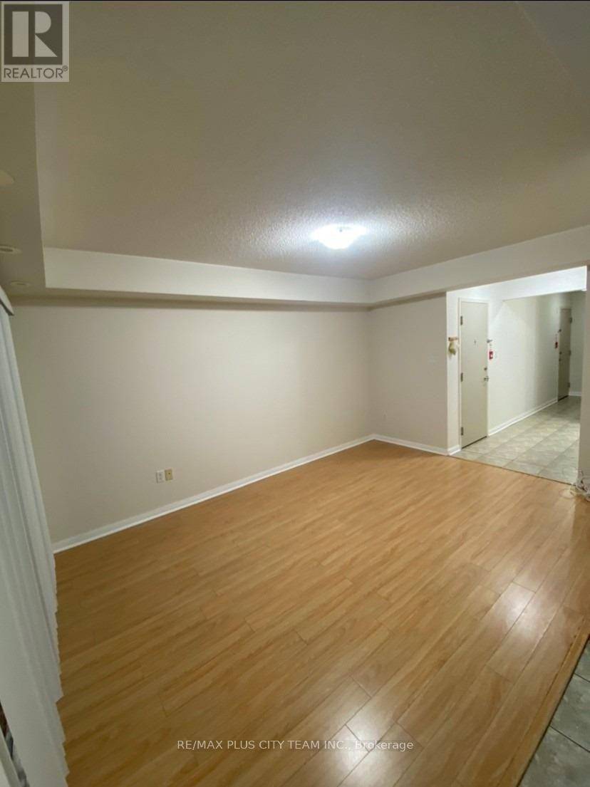 Mississauga (cooksville), ON L5B0B5,625 Dundas ST #5
