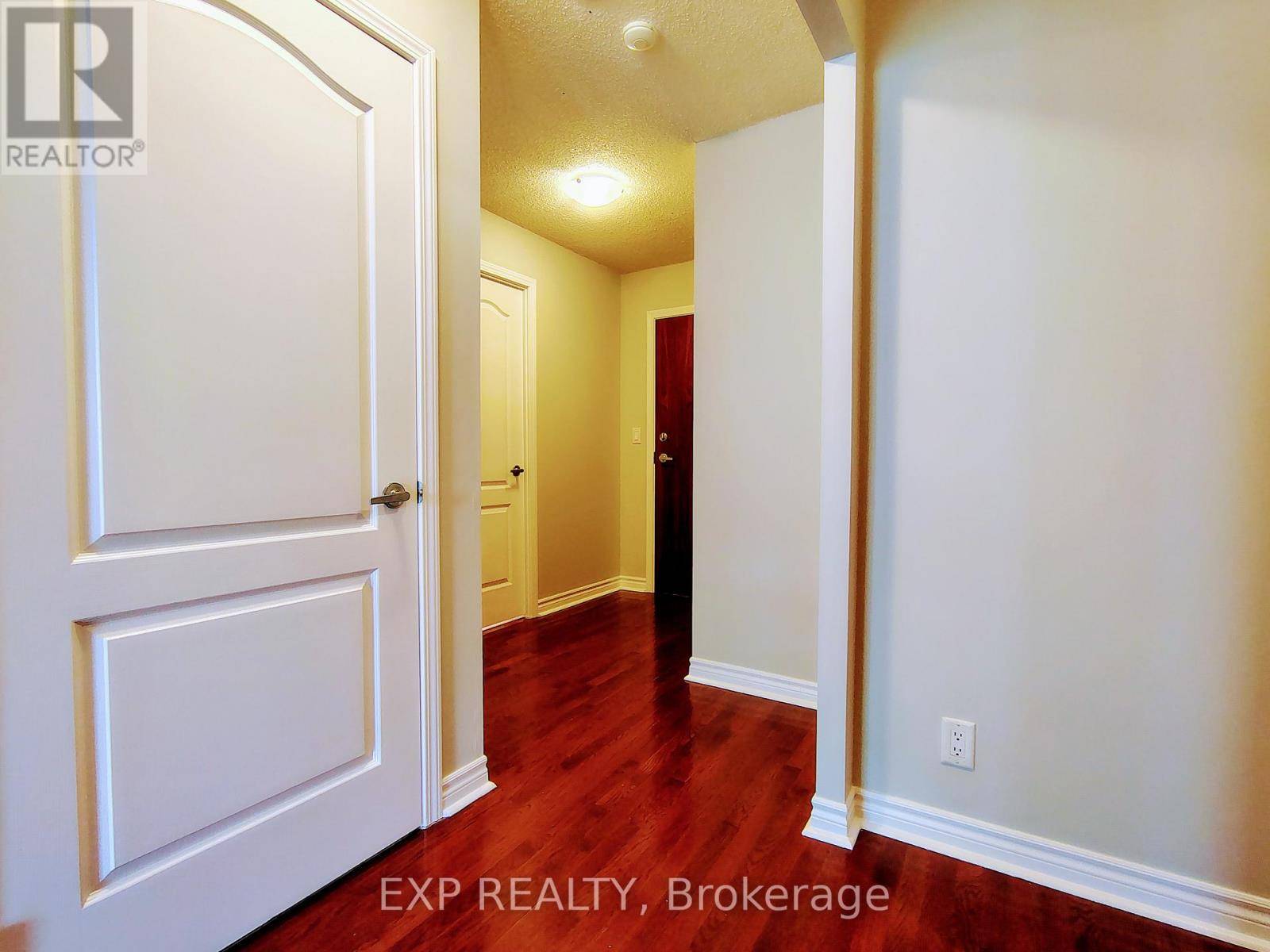 Mississauga (city Centre), ON L5B4M1,1 Elm DR West #1301