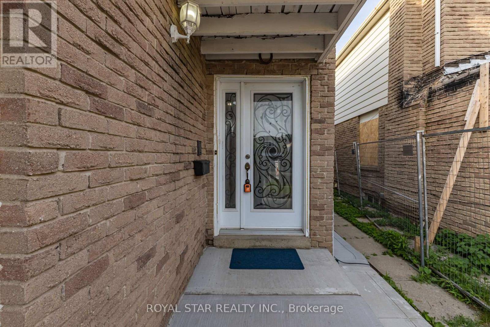 Brampton (fletcher's West), ON L6Y2L9,97 BANTING CRESCENT