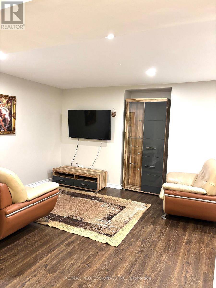 Mississauga (rathwood), ON L4Z1G1,4050 Molly AVE #Basement