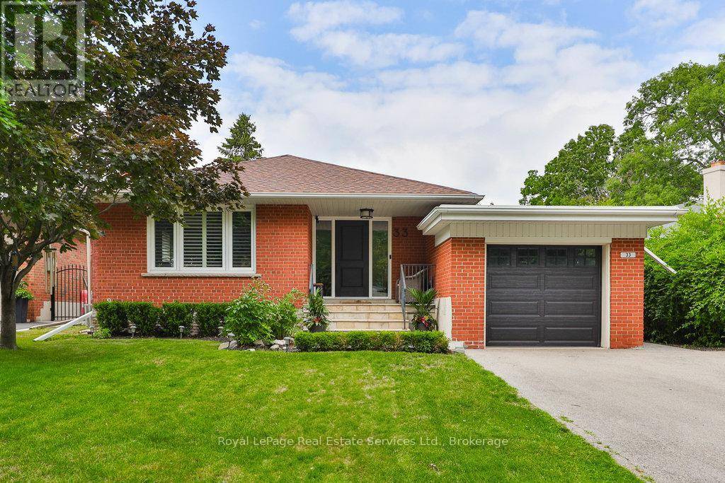 Oakville (co Central), ON L6K1Y5,33 FORSTER PARK DRIVE