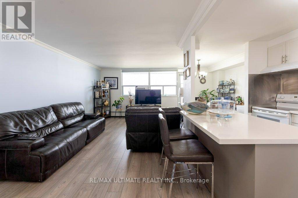 Toronto (keelesdale-eglinton West), ON M6M5A6,541 Blackthorn AVE #1202
