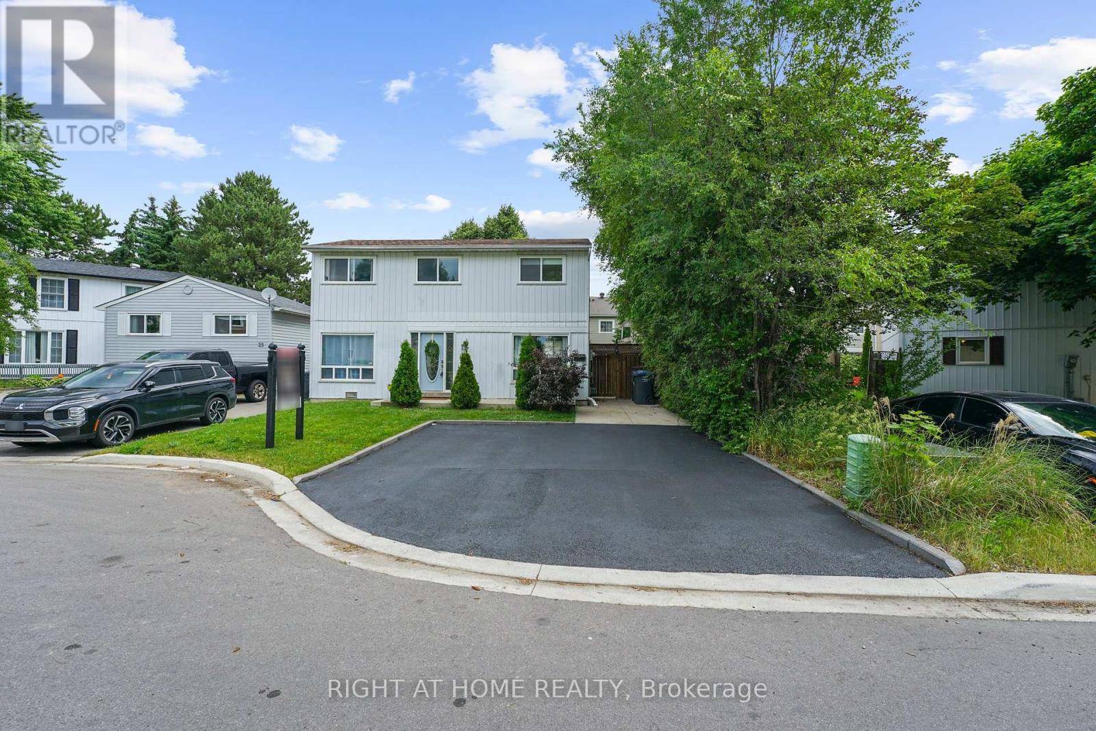 Brampton (central Park), ON L6S1S5,23 HUNTINGWOOD CRESCENT