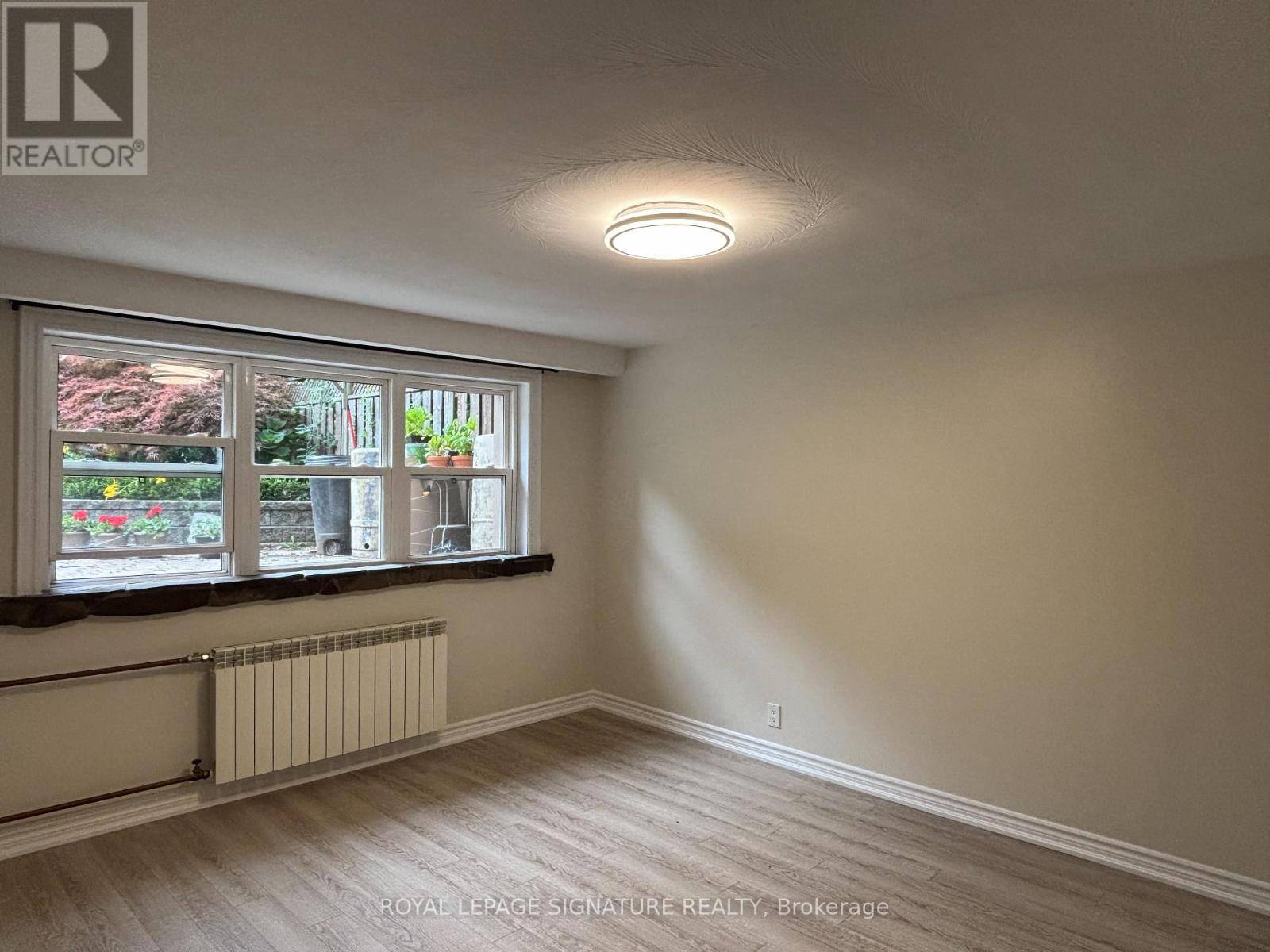 Toronto (high Park-swansea), ON M6R1Y7,29 Boustead AVE West #Basement