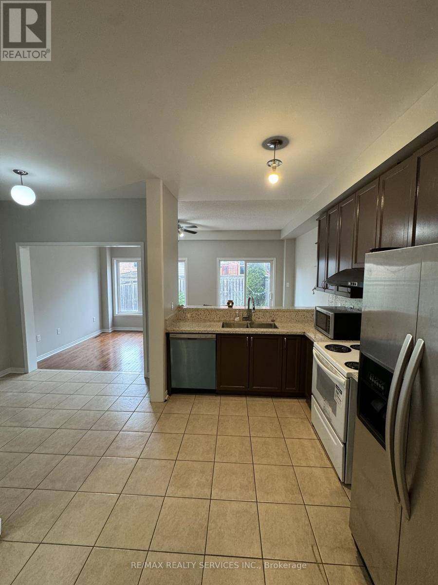 Brampton (credit Valley), ON L6X0P9,18 KILREA WAY