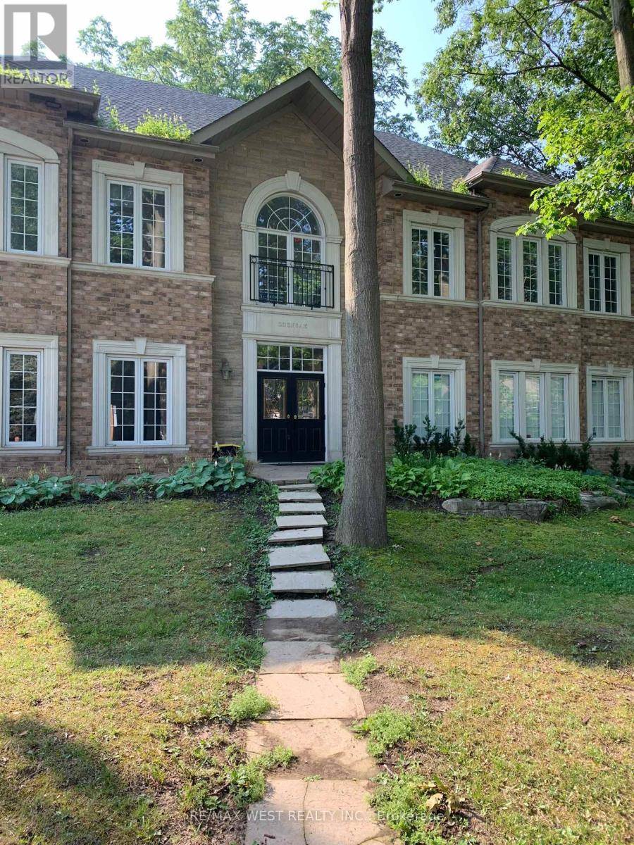Mississauga (mineola), ON L5G3H4,1470 Hurontario ST #200