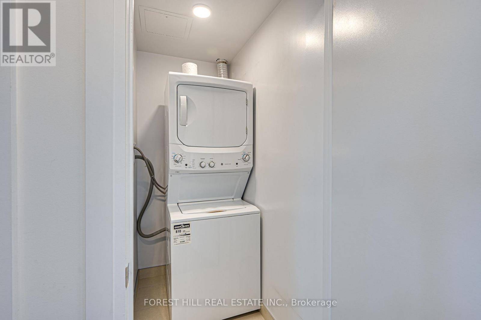 Toronto (edenbridge-humber Valley), ON M8X0B2,20 Brin DR #1404