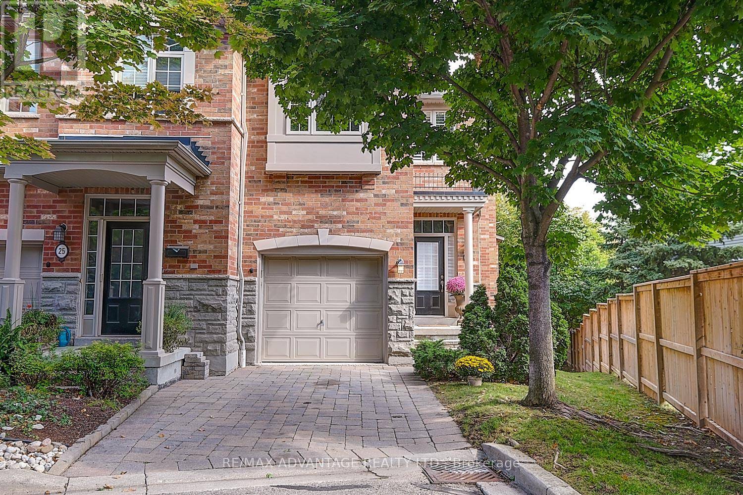 Mississauga (sheridan), ON L5K1V9,2401 Fifth Line West #27