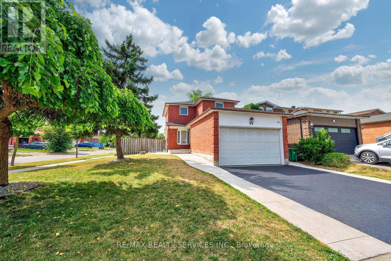Brampton (brampton West), ON L6X3M5,55 MCGRAW AVENUE