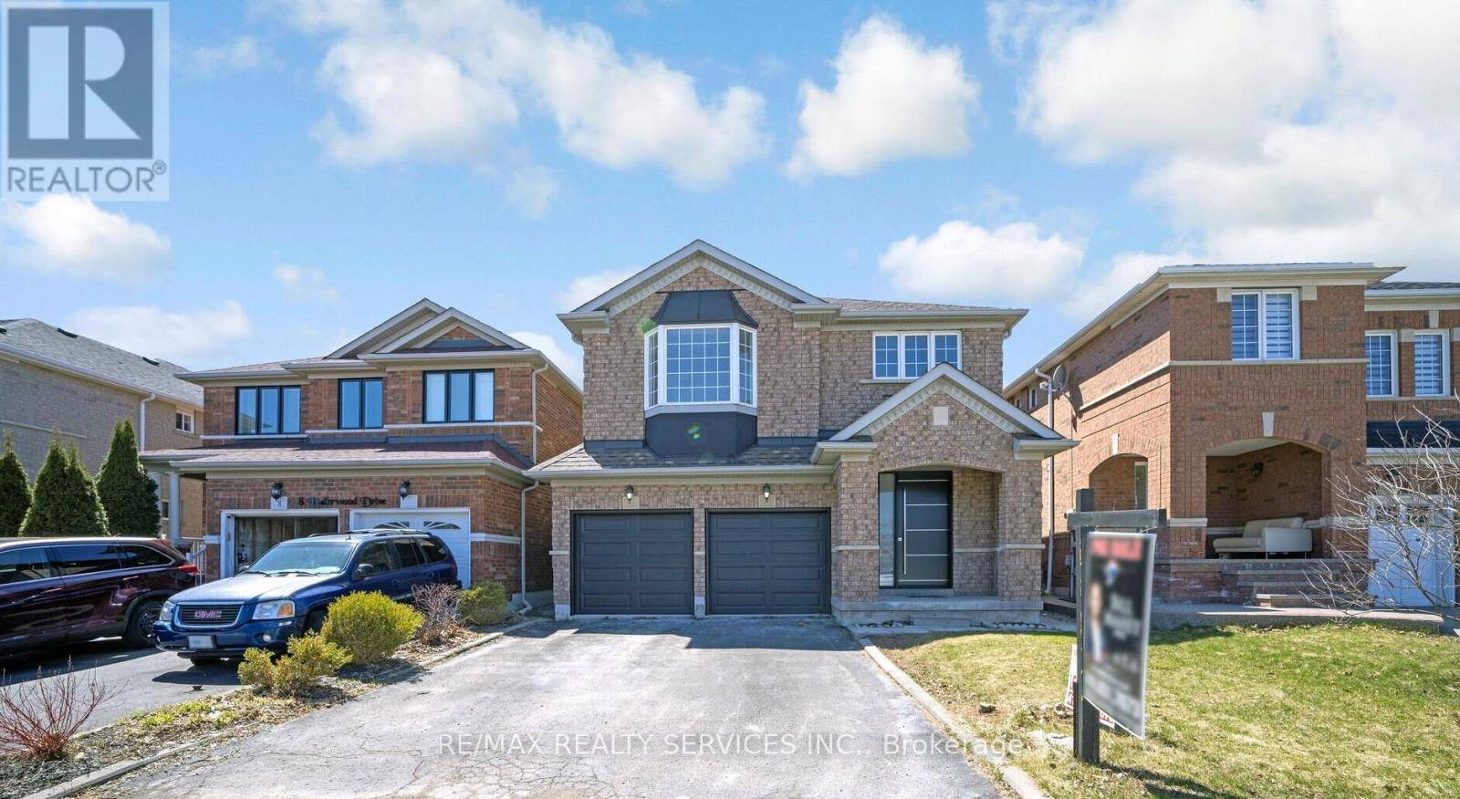 Brampton (fletcher's Meadow), ON L7A1R7,10 LINDERWOOD DRIVE