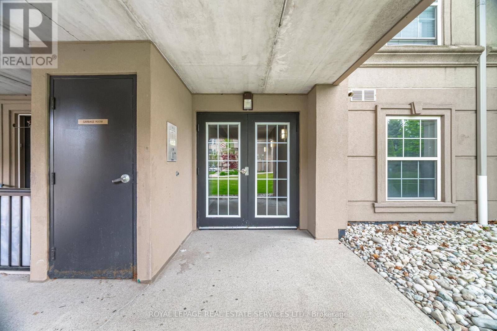 Milton (de Dempsey), ON L9T0B4,1471 Maple AVE #110