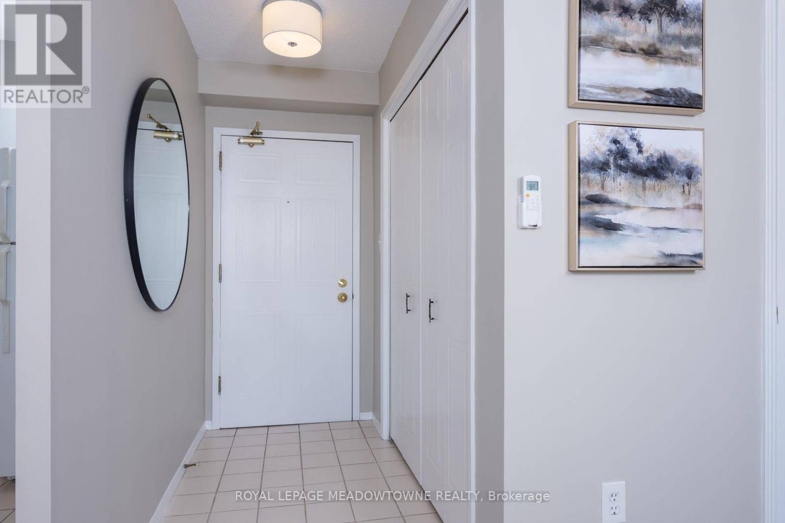 Halton Hills (georgetown), ON L7G5G5,26 Hall RD #302
