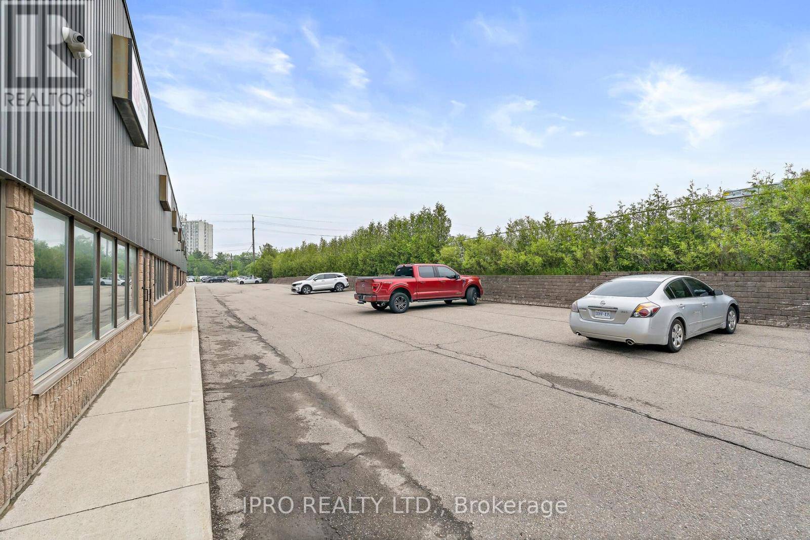 Halton Hills (georgetown), ON L7G5G8,150 Armstrong AVE #8