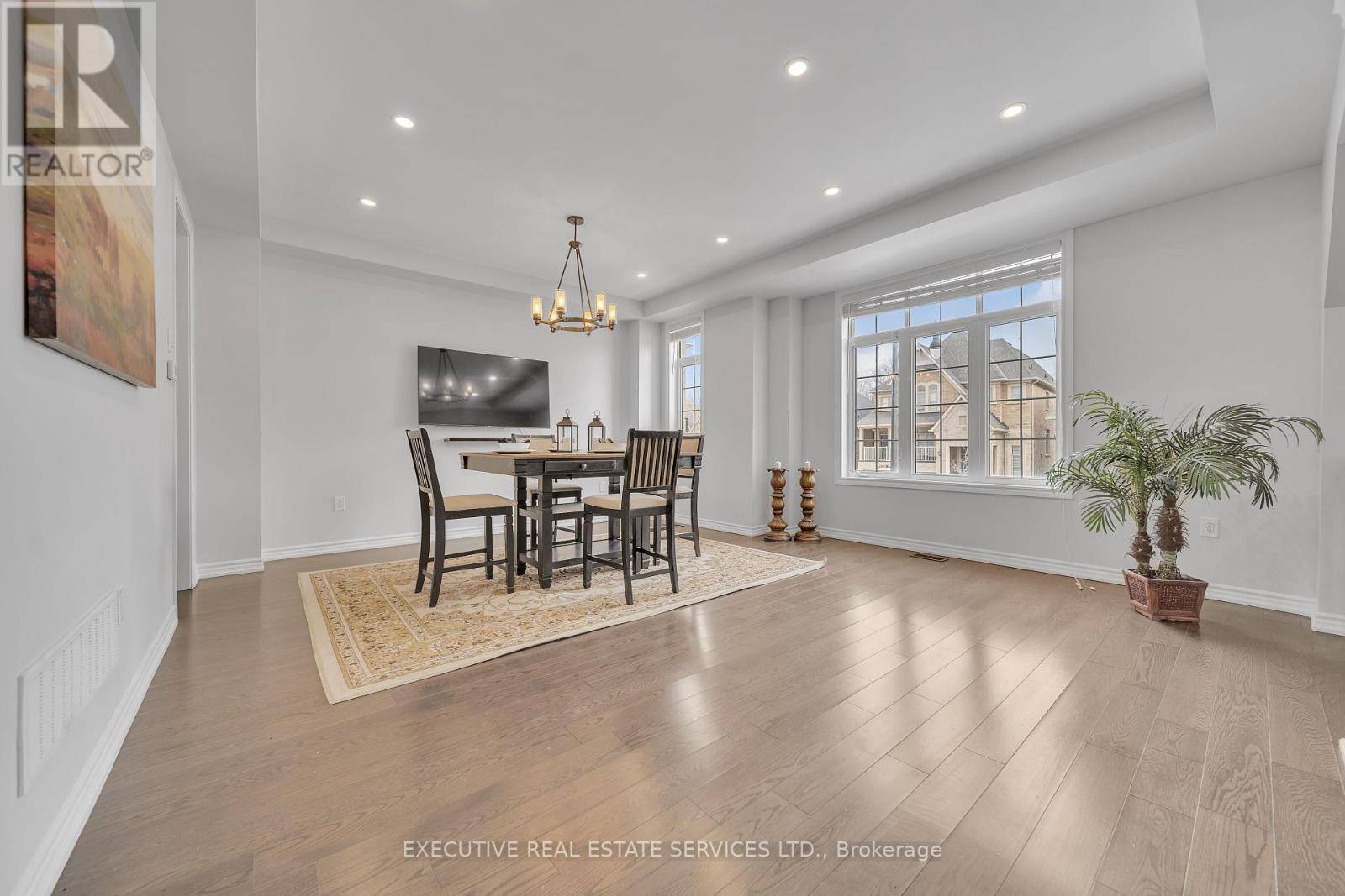 Brampton (northwest Brampton), ON L7A4R5,168 THORNBUSH BOULEVARD