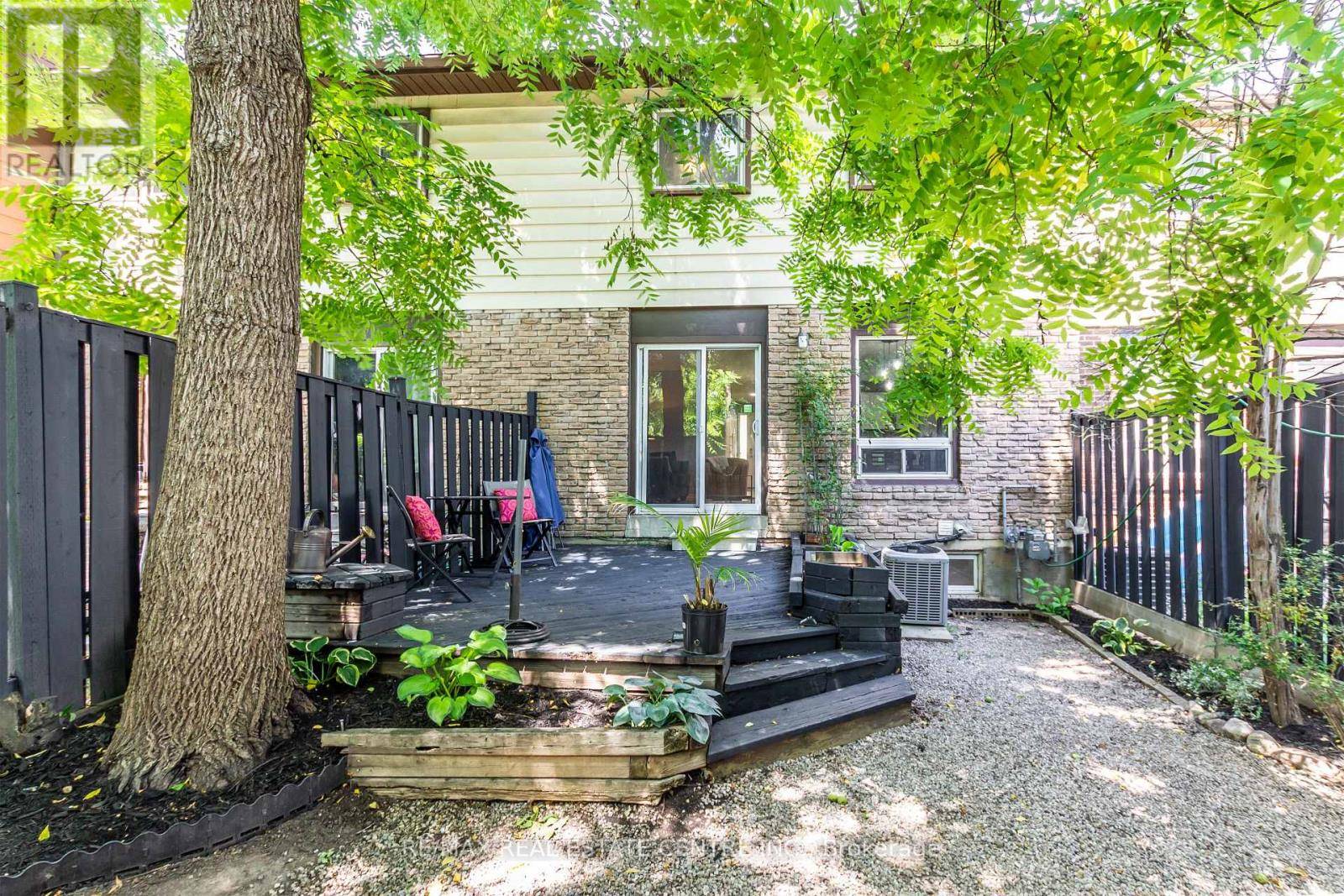 Milton (dp Dorset Park), ON L9T3J4,443 ONTARIO STREET N