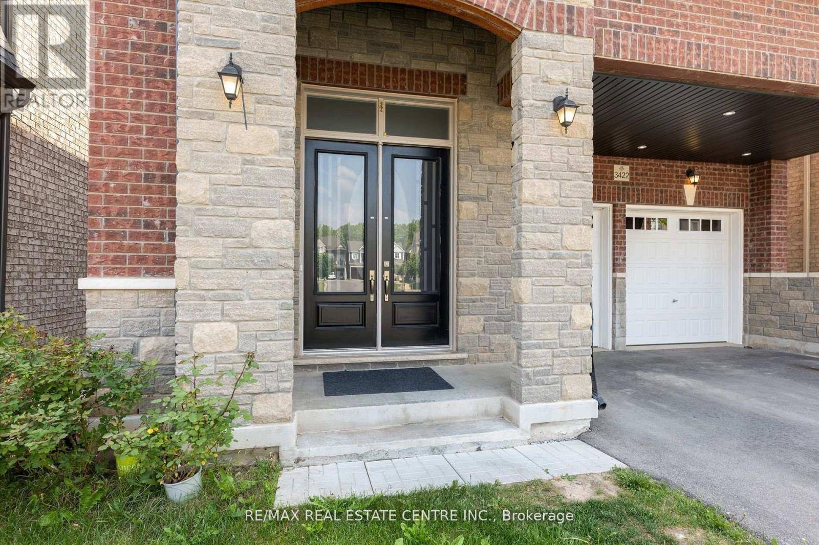 Oakville (go Glenorchy), ON L6H0Y4,3422 POST ROAD NE