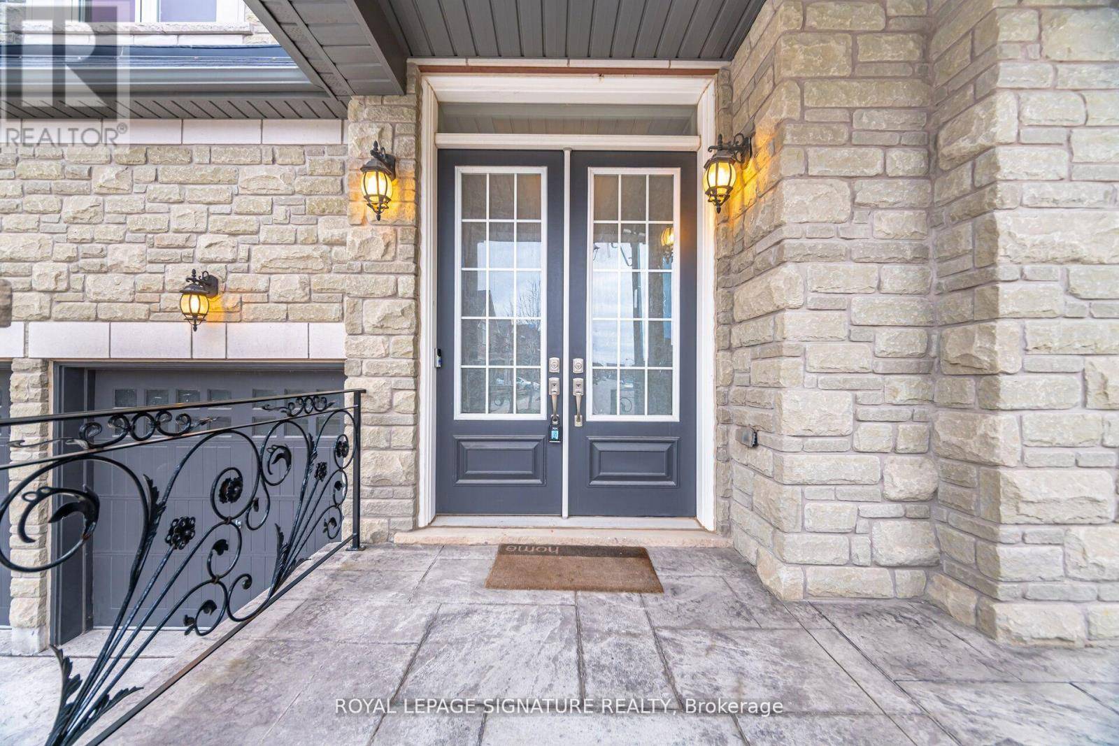 Oakville (go Glenorchy), ON L6M0Y7,404 ELLEN DAVIDSON DRIVE