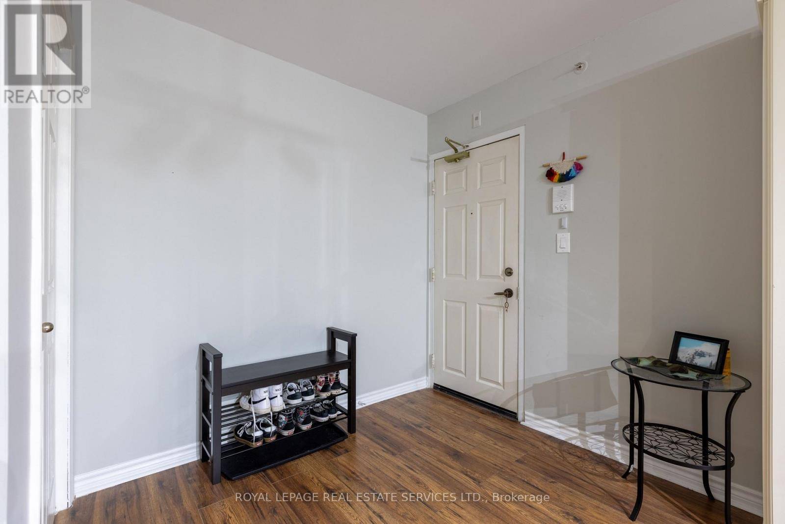 Burlington (tansley), ON L7M4M3,4013 Kilmer DR #107