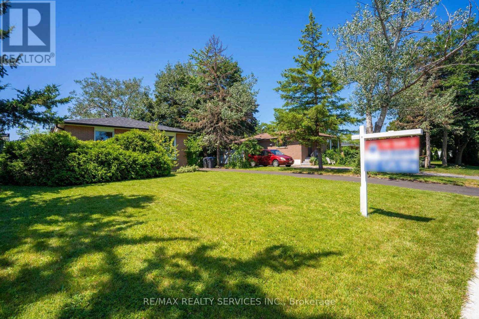 Brampton (southgate), ON L6T3P1,23 FIDELIA CRESCENT