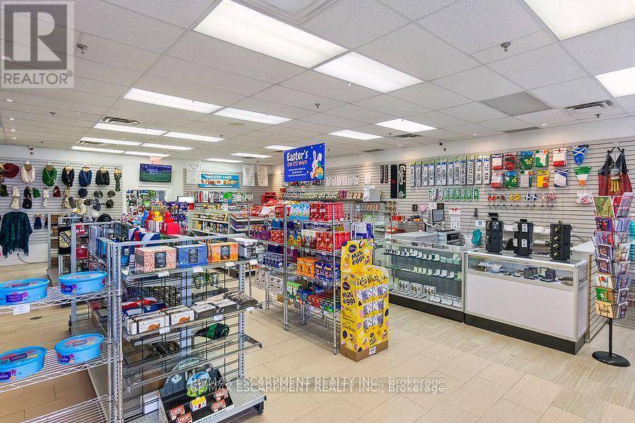 Mississauga (dixie), ON L4Y2C1,1248 Dundas ST East #2