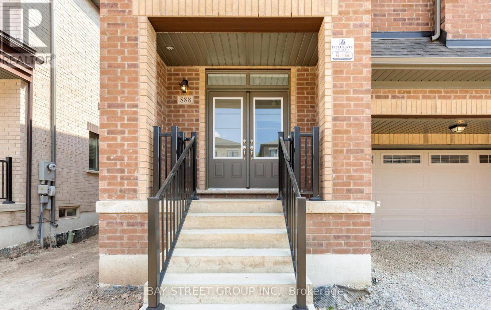 Milton (cb Cobban), ON L9T7E7,888 APPLE TERRACE