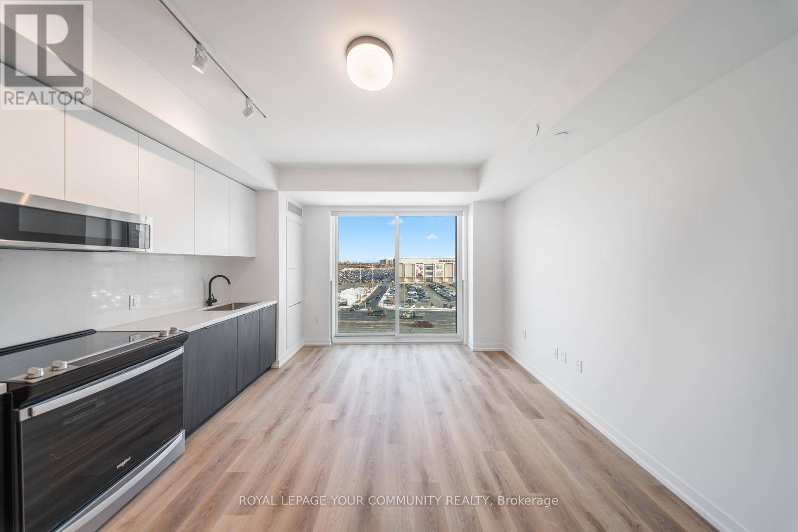 Toronto (yorkdale-glen Park), ON M6A2V1,5 York Garden WAY #603