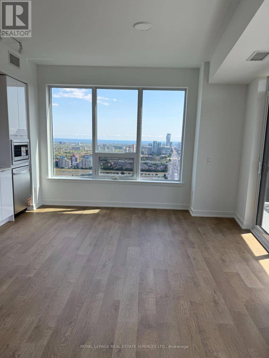 Mississauga (hurontario), ON L4Z0C9,5105 Hurontario ST #3205