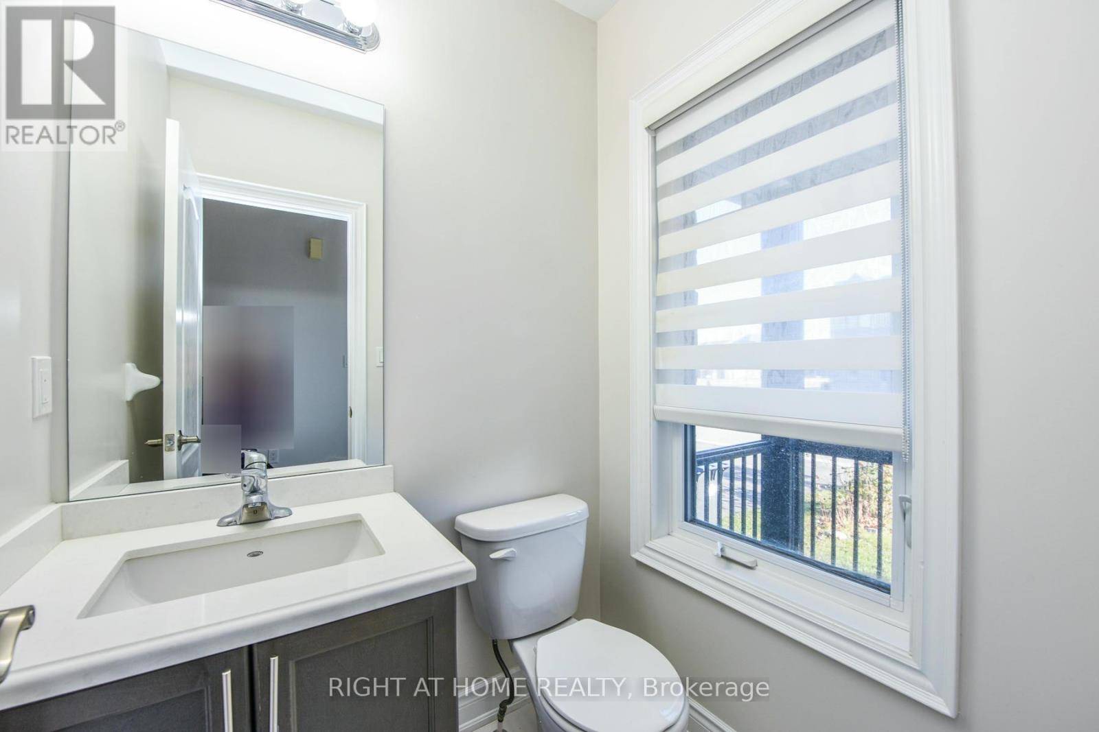 Brampton (bram West), ON L6Y6C9,3 PRAIRIE CREEK CRESCENT